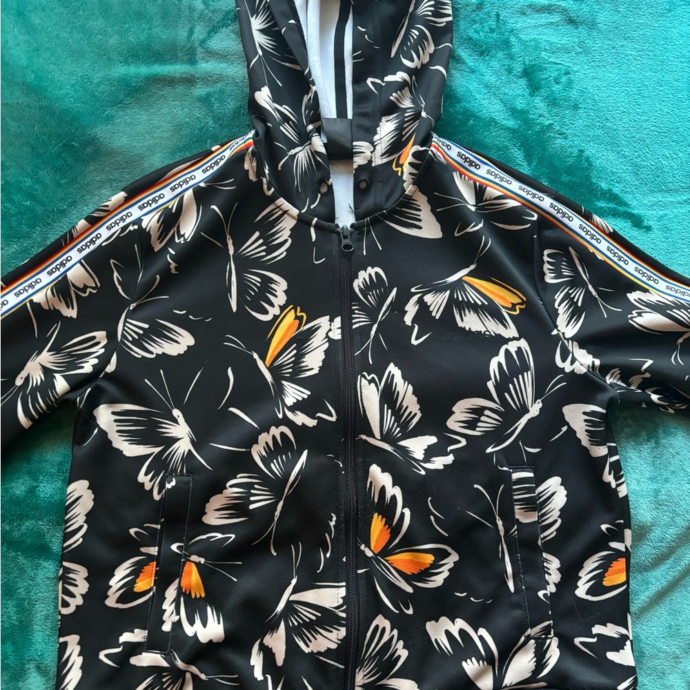 Adidas Women’s Butterfly Jacket size Medium